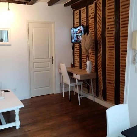Appartement deux pièces - coeur de ville quartier cathédrale Tours Extérieur photo